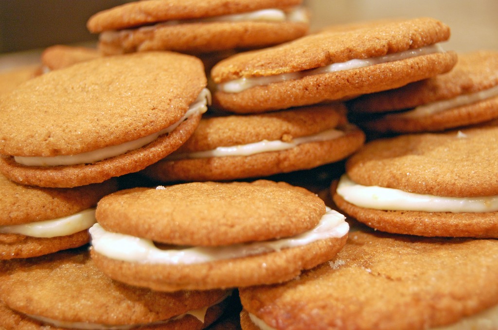 8 Sandwich Cookies To Nibble Upon During Holidays